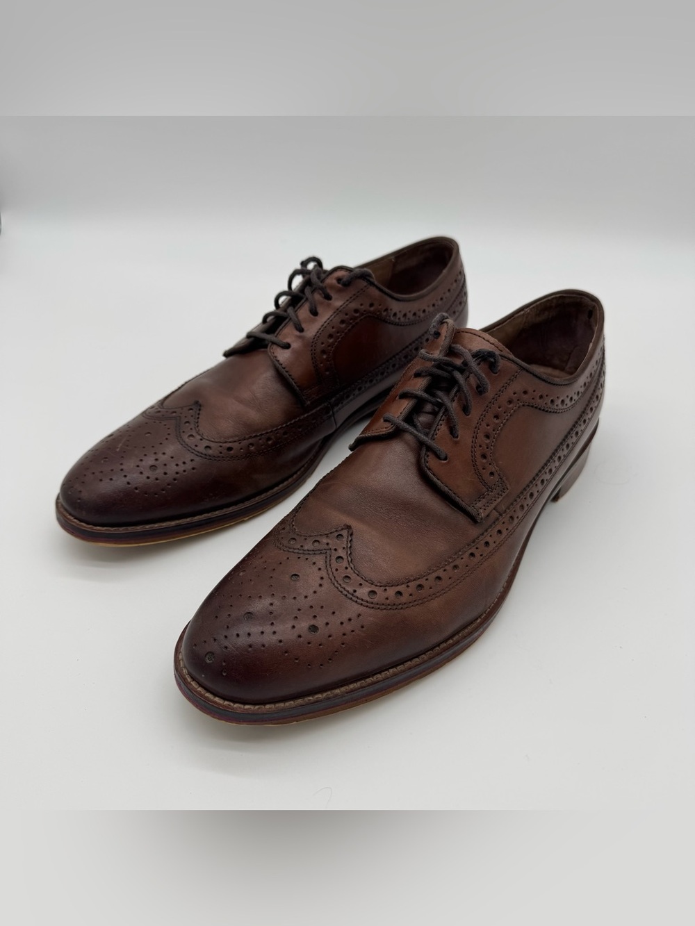 Johnston & Murphy Shoes Mens 10.5 Brown Leather Wingtip Oxford Dress Almond Toe